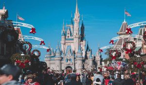Adicionar mais atrações ao “corredor turístico” de Orlando tem potencial para atrair 9,4 milhões de visitantes anualmente